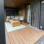 Luxus Schlaffass Und Tinyhouse Am Angeln Boot Sup Mit Sauna Und Jacuzzi