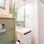 Luxus Schlaffass Und Tinyhouse Am Angeln Boot Sup Mit Sauna Und Jacuzzi Appartement Twist