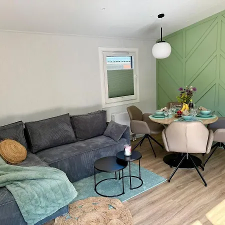 Luxus Schlaffass Und Tinyhouse Am Angeln Boot Sup Mit Sauna Und Jacuzzi *