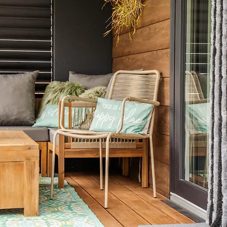 Luxus Schlaffass Und Tinyhouse Am Angeln Boot Sup Mit Sauna Und Jacuzzi Twist