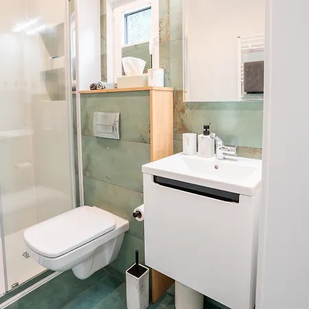 Luxus Schlaffass Und Tinyhouse Am Angeln Boot Sup Mit Sauna Und Jacuzzi *