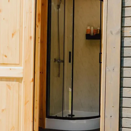 Luxus Schlaffass Und Tinyhouse Am Angeln Boot Sup Mit Sauna Und Jacuzzi