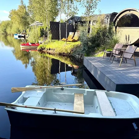דירה Luxus Schlaffass Und Tinyhouse Am Angeln Boot Sup Mit Sauna Und Jacuzzi *