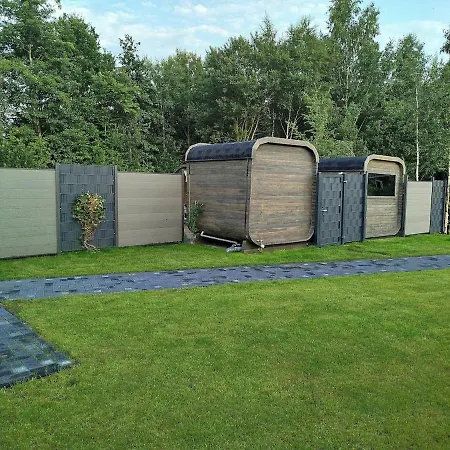 Luxus Schlaffass Und Tinyhouse Am Angeln Boot Sup Mit Sauna Und Jacuzzi Apartmán