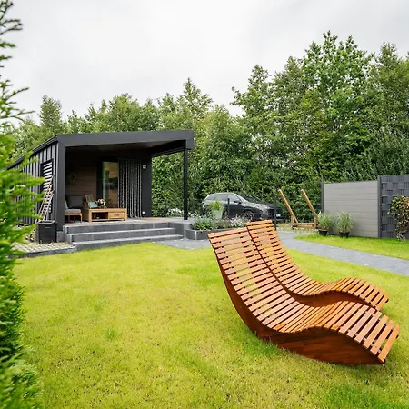 Luxus Schlaffass Und Tinyhouse Am Angeln Boot Sup Mit Sauna Und Jacuzzi Twist