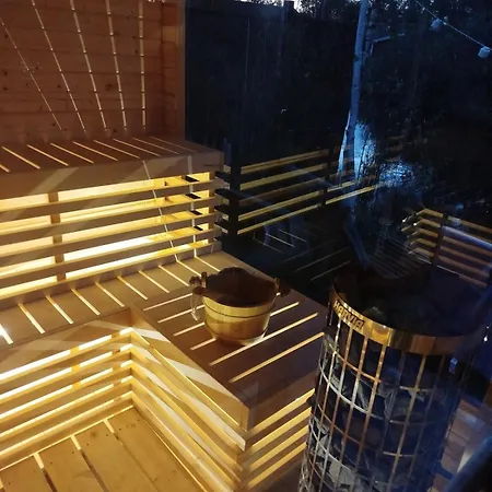 Luxus Schlaffass Und Tinyhouse Am Angeln Boot Sup Mit Sauna Und Jacuzzi Twist