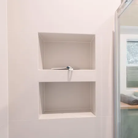 Luxus Schlaffass Und Tinyhouse Am Angeln Boot Sup Mit Sauna Und Jacuzzi 아파트