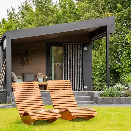 Apartmán Luxus Schlaffass Und Tinyhouse Am Angeln Boot Sup Mit Sauna Und Jacuzzi *