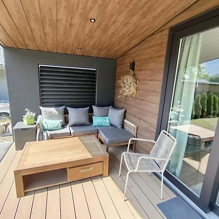 Luxus Schlaffass Und Tinyhouse Am Angeln Boot Sup Mit Sauna Und Jacuzzi