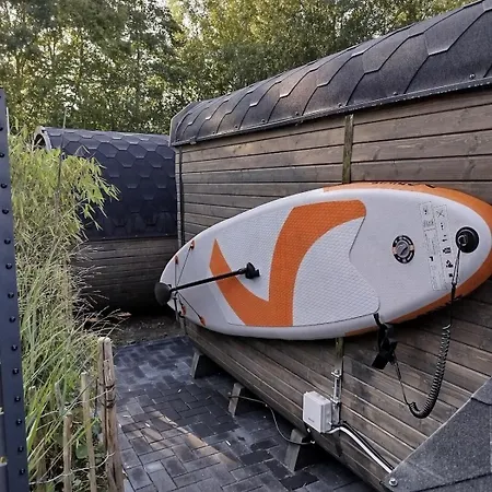 Luxus Schlaffass Und Tinyhouse Am Angeln Boot Sup Mit Sauna Und Jacuzzi