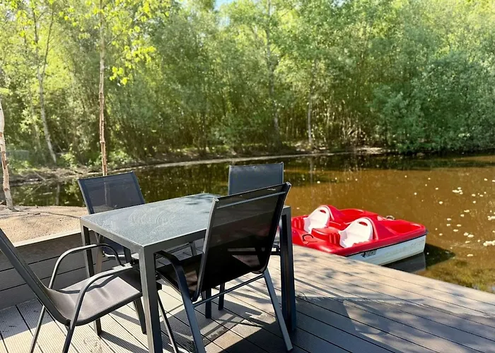 Luxus Schlaffass Und Tinyhouse Am Angeln Boot Sup Mit Sauna Und Jacuzzi