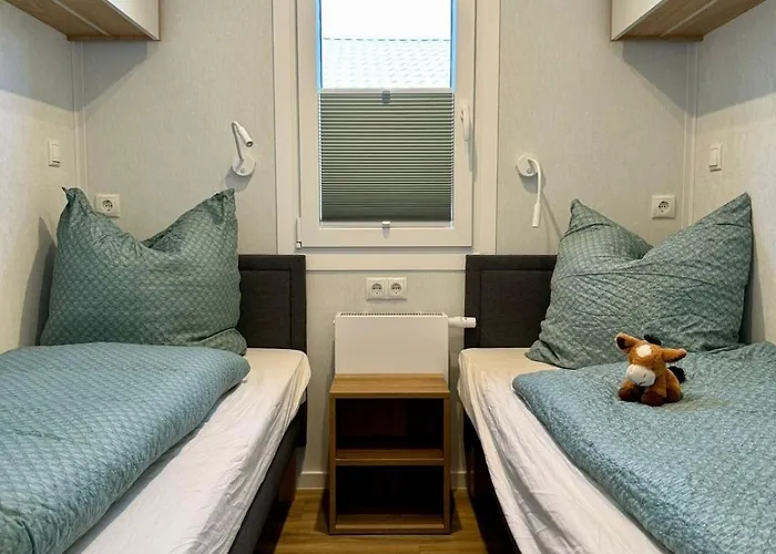 Luxus Schlaffass Und Tinyhouse Am Angeln Boot Sup Mit Sauna Und Jacuzzi דירה *