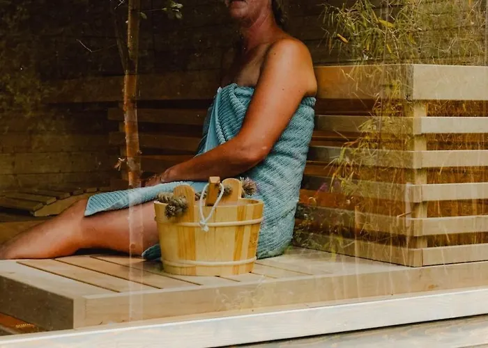 דירה Luxus Schlaffass Und Tinyhouse Am Angeln Boot Sup Mit Sauna Und Jacuzzi *