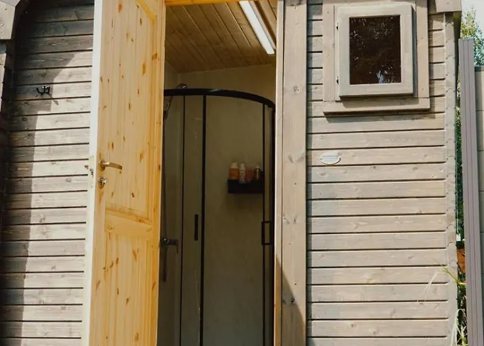 Apartman Luxus Schlaffass Und Tinyhouse Am Angeln Boot Sup Mit Sauna Und Jacuzzi Twist