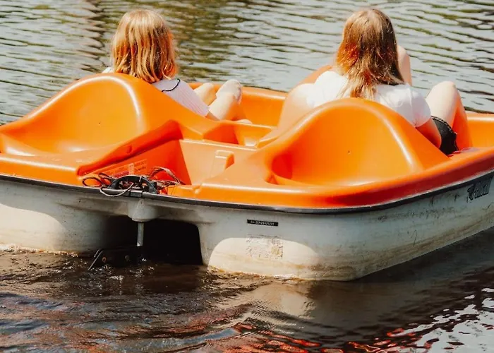 דירה Luxus Schlaffass Und Tinyhouse Am Angeln Boot Sup Mit Sauna Und Jacuzzi *
