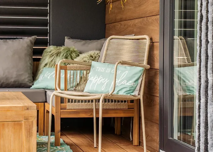 Luxus Schlaffass Und Tinyhouse Am Angeln Boot Sup Mit Sauna Und Jacuzzi Twist