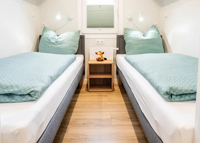 Luxus Schlaffass Und Tinyhouse Am Angeln Boot Sup Mit Sauna Und Jacuzzi דירה