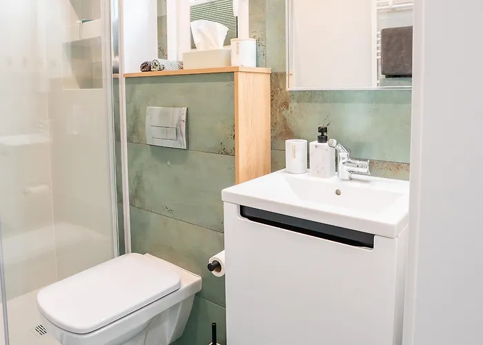Luxus Schlaffass Und Tinyhouse Am Angeln Boot Sup Mit Sauna Und Jacuzzi *